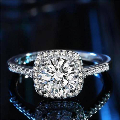 Rings Elegant Halo 1.00ct Moissanite D/VVS1 Engagement Ring Set in