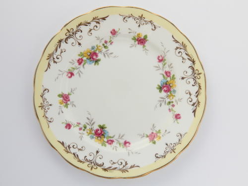 Queen Anne fine bone china tea trio - cake plate