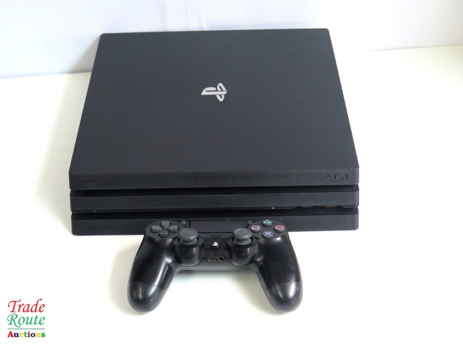 PS4 PRO 1Tb console Sony Playstation 4 PRO-Black [CUH-7216B