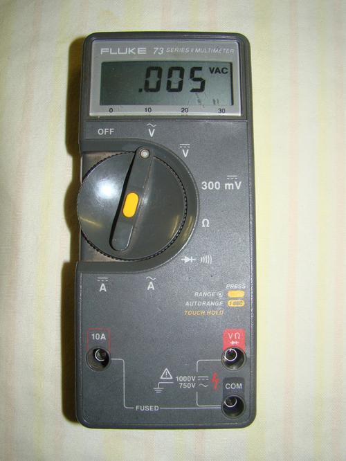 Test Equipment - Fluke 73 Series - Digital Multimeter was sold for R499