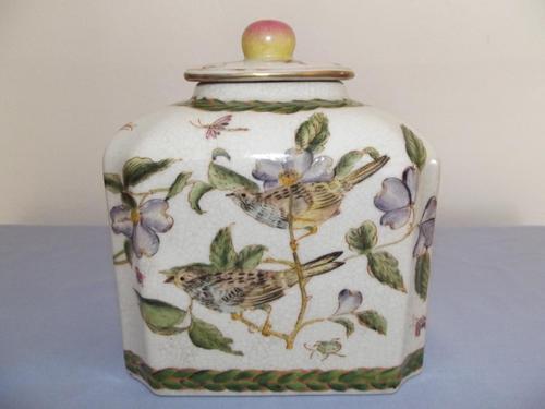 Oriental Porcelain - *** Wong Lee Company - Ceramics- Tea Caddy *** Was 