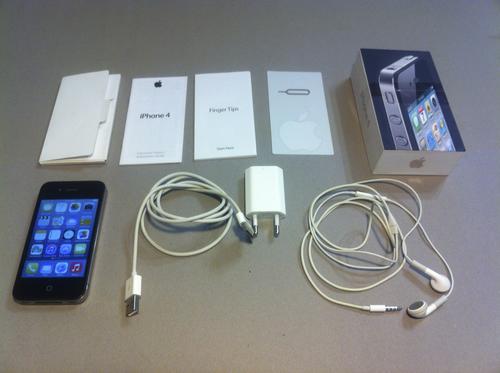 iPhone 4 16GB with accessories for sale