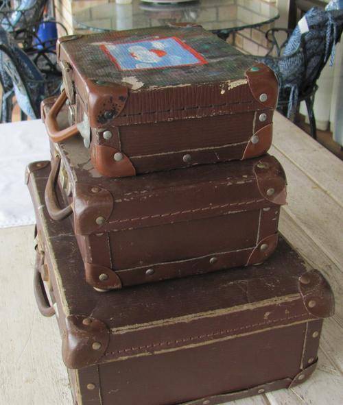 Other Antiques & Collectables THREE OLD SCHOOL CASES DRIE OUTYDSE