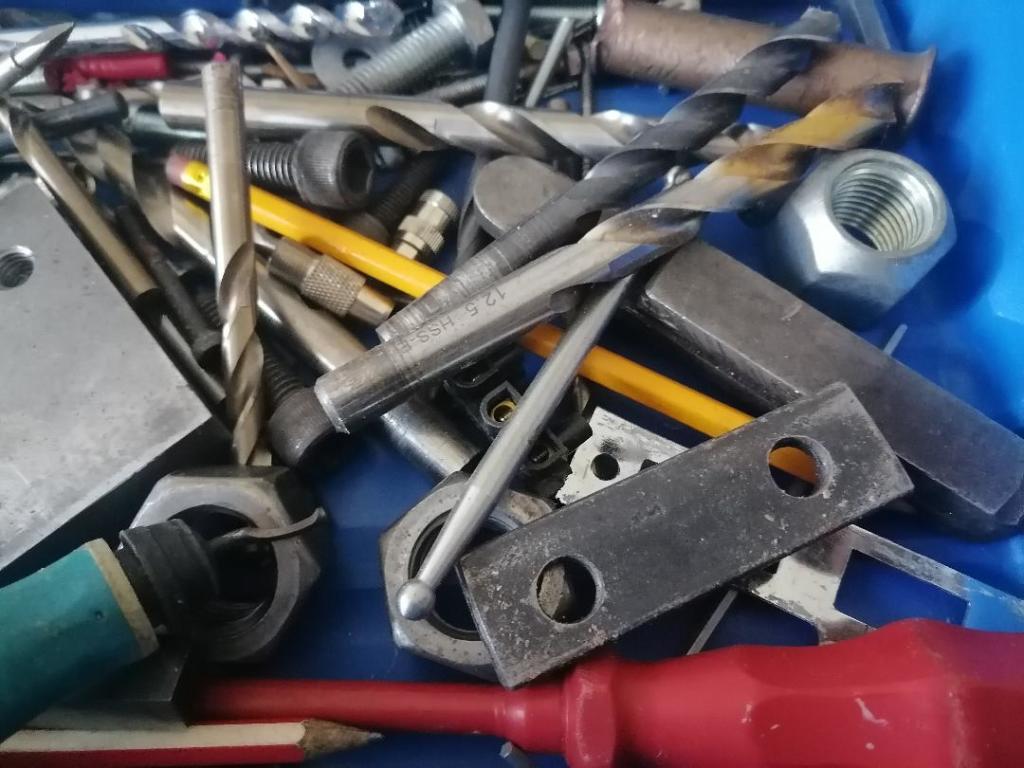 Drills - **BULK LOT OF MACHINERY TOOLS*CNC TOOLS,SPECIALISED DRILL BITS ...