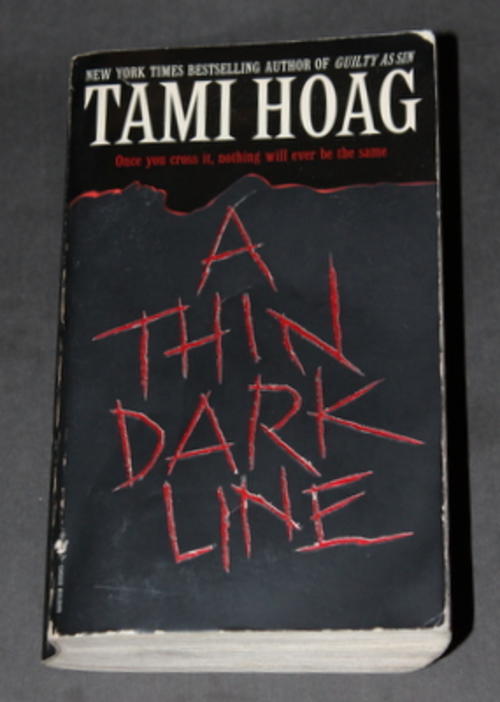 Tami Hoag - A Thin Dark Line