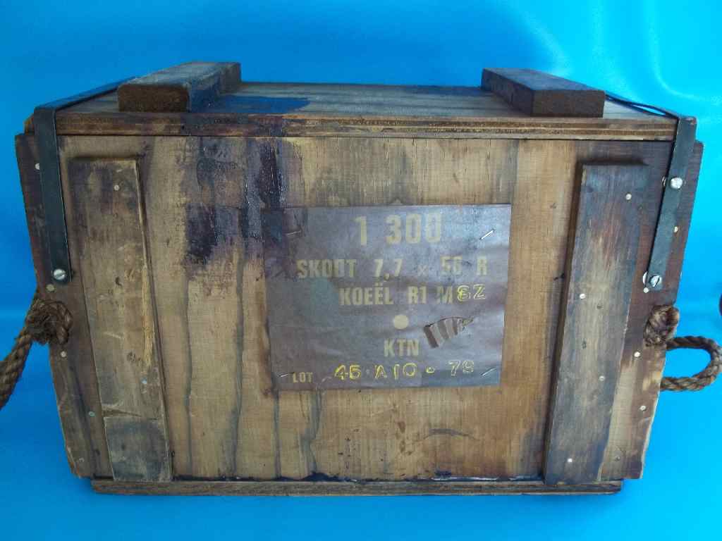 Wonderful Solid Old "Government Explosives" Crate - 42cm/29cm/20cm