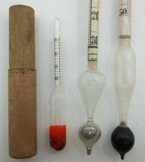 Barometers & Thermometers 3X Vintage Glass & Mercury Thermometers was