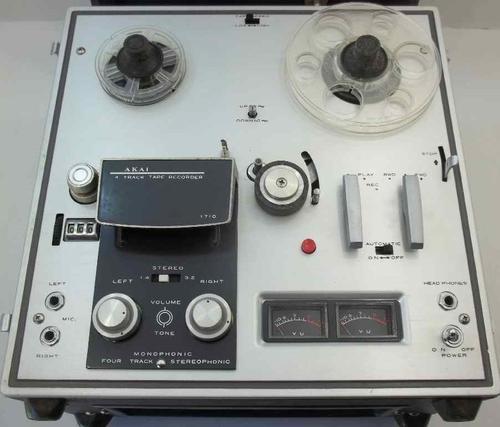 Vintage AKAI 8 Track Stereophonic Reel To Reel Recorder 1710 ~ Working!