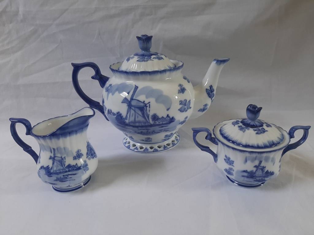 Dutch Porcelain - HANDPAINTED BLUE DELFT TEA SET - HOLLAND for sale in ...