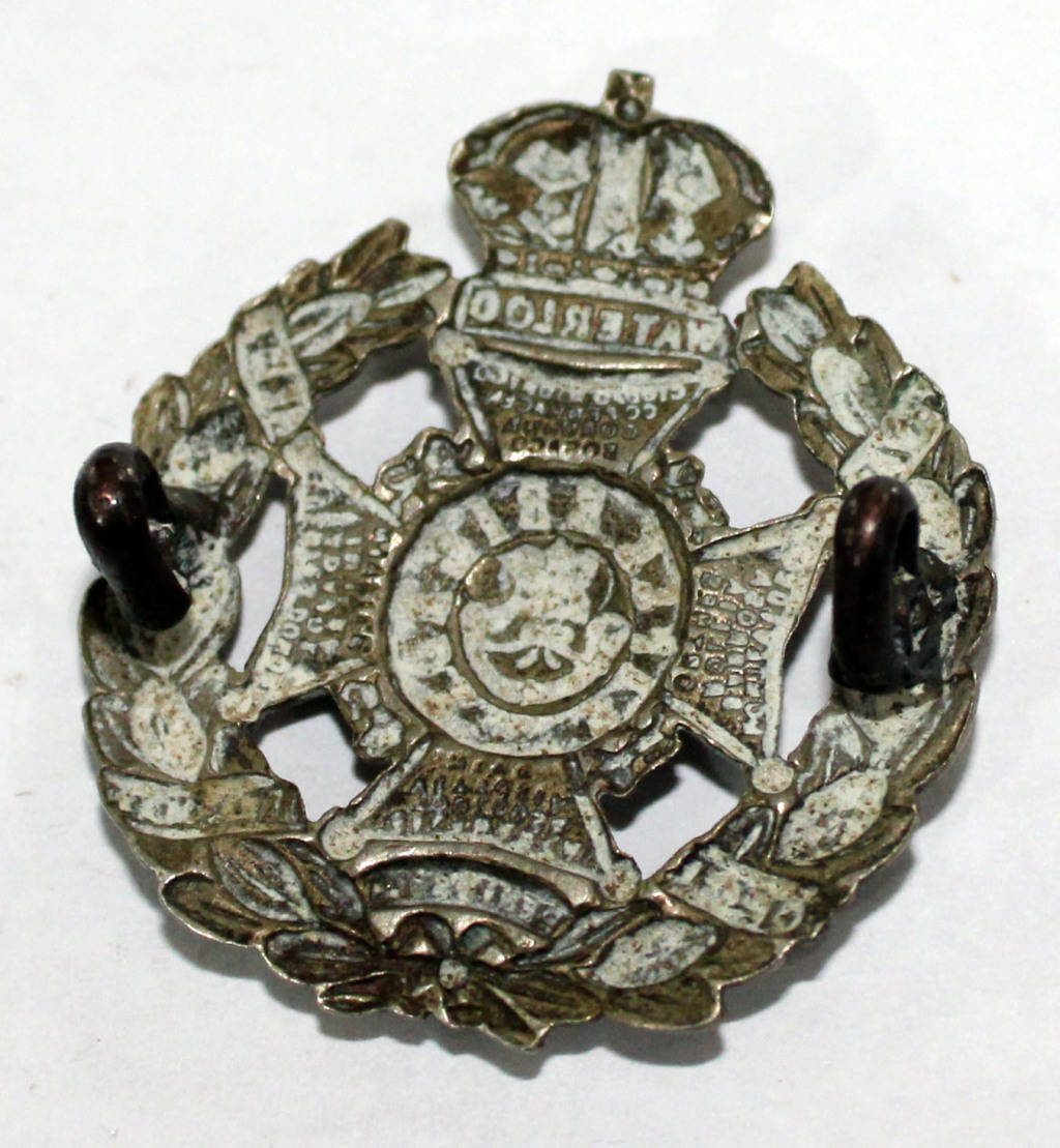International Badges & Insignia British Rifle Brigade collar badge