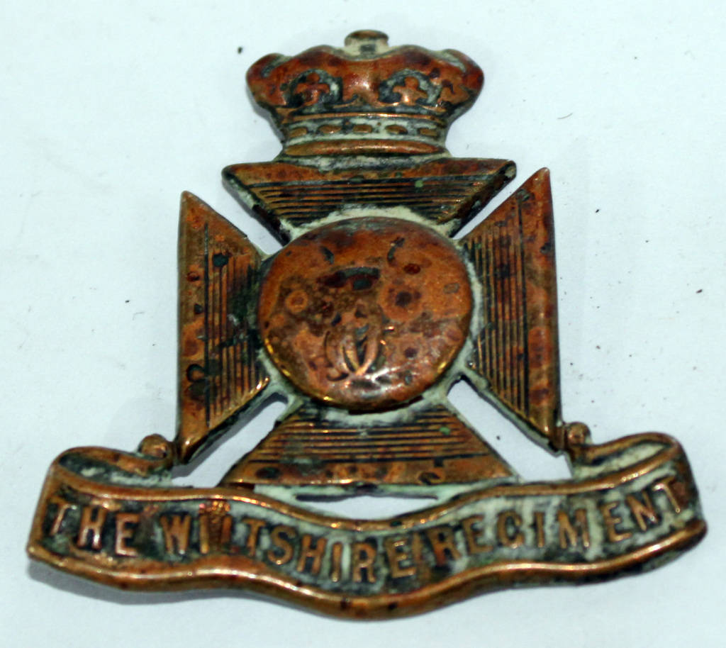 International Badges & Insignia Wiltshire Regiment Cap badge (No pins