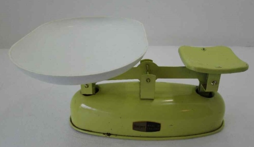Decorative Vintage Harper Kitchen Scale, Plastic Bowl - 26cm/12cm/10cm