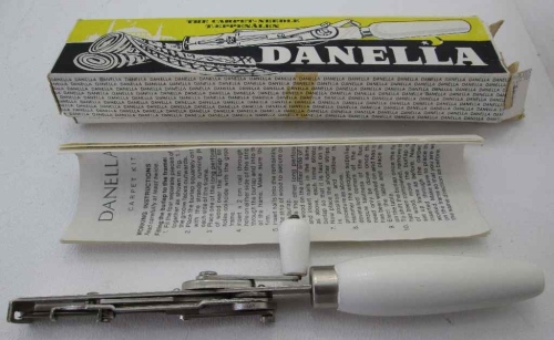 Vintage Danella The Carpet-Needle