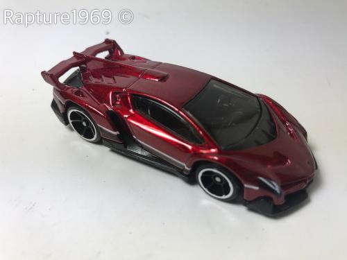 Models - Hot Wheels-Lamborghini Veneno -2015 Hot Wheels HW Workshop Thrill  Racers -Red-Loose was sold for  on 15 Dec at 20:01 by rapture1969 in  Cape Town (ID:257106502)