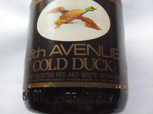 Wine - Vintage 5th avenue cold duck sparkling wine AS PER PIC - AS A