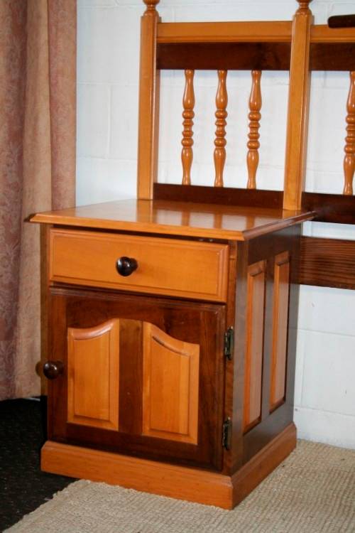 Headboards A beautiful yellow wood & imbuia pedestal headboard for a