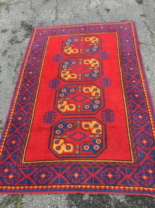 Rugs & Carpets - GORGEOUS THICK PILE PURE WOOL CARPET 2500 ...