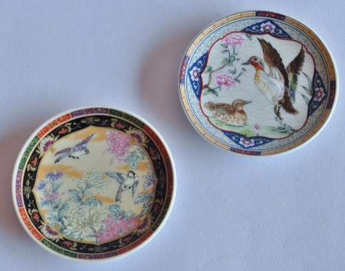 A pair of small vintage (c1970) Imari style Japanese made plates - A BWA Product