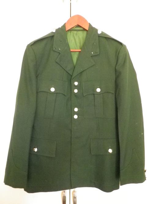 Uniforms - Rhodesian Army - Early Greens Tunic Insignia Removed . 4052 