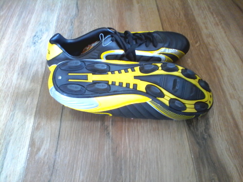 Boots - olympic soccer boots was sold for R43.00 on 5 Nov ...