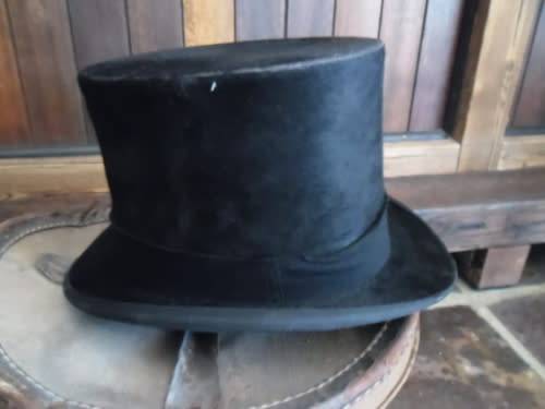 where to buy a top hat