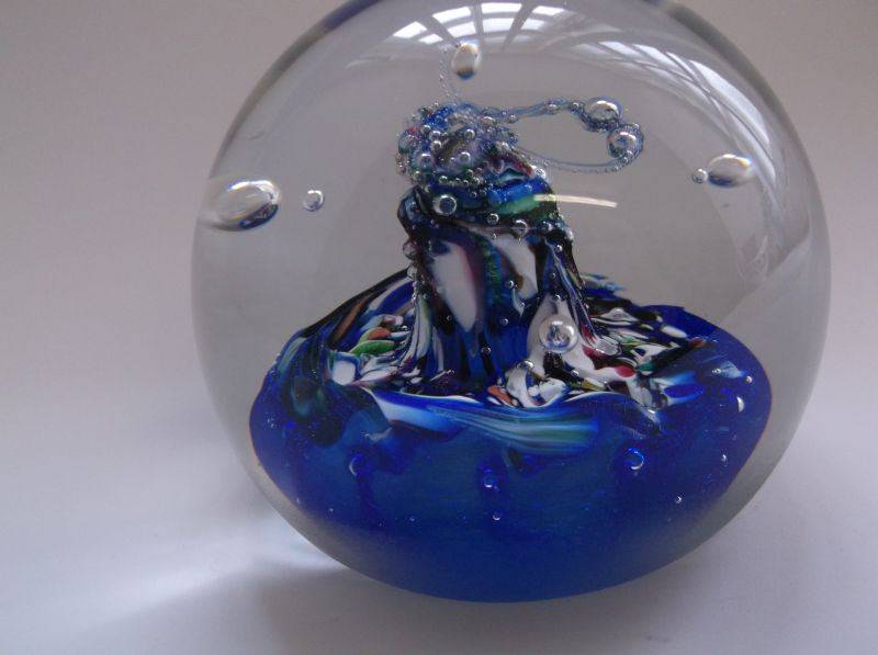 Paperweights & Dumps A remarkable Vintage solid glass Paperweight with makers marks