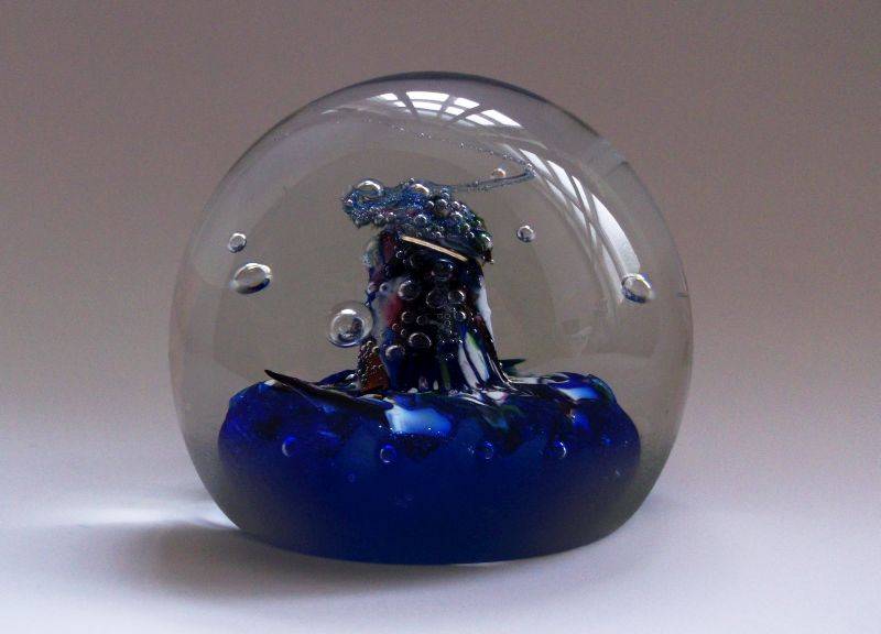 Paperweights & Dumps A remarkable Vintage solid glass Paperweight with makers marks