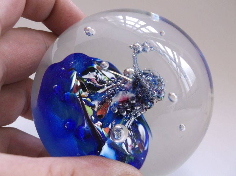 Paperweights & Dumps A remarkable Vintage solid glass Paperweight with makers marks