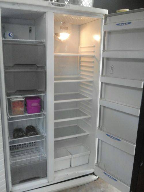 Fridges & Freezers - DEFY DOUBLE DOOR FRIDGE was sold for R1,900.00 on Fridges & Freezers - DEFY DOUBLE DOOR FRIDGE was sold for R1,900.00 on