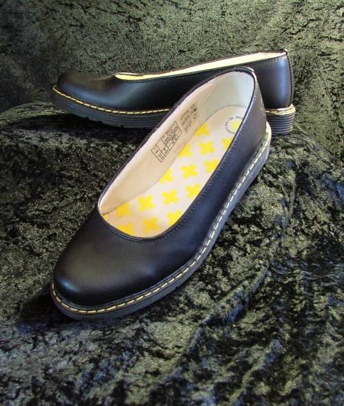 dr martens ellen