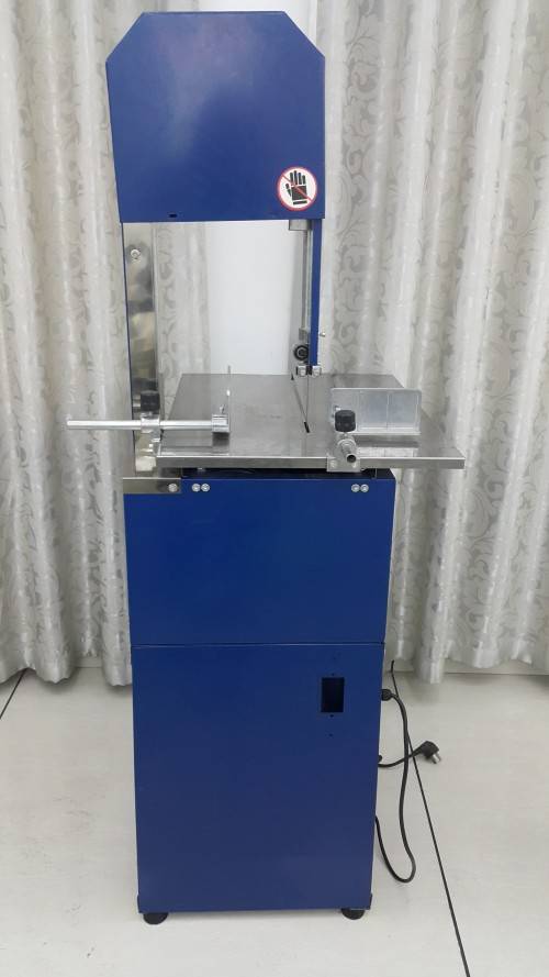 Livestock MEAT BANDSAW FOR SALE MEAT CUTTING BAND SAW ELECTRIC