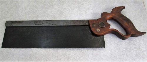 Vintage Wooden Handled Disston & Sons Saw - 43,5cm/12cm 