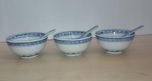 Bowls Set Of 3 Blue White Chinese With Spoons Was Listed Set Of 3 Blue White Chinese Bowls With Spoons