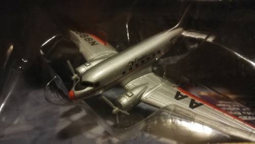 CORGI collectible collectibles airoplanes airplanes flight 100 years Showcase Collection aircraft DC3 DC-3 Boeing air 