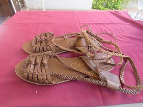 atmosphere sandals