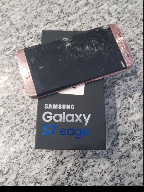 Other Smartphone Brands Samsung Galaxy S7 Edge With Broken Screen Lcd Pink Gold With Box Was Sold For R2 000 00 On 13 Jan At 11 01 By Make A Bid In Cape Town Id 391759828