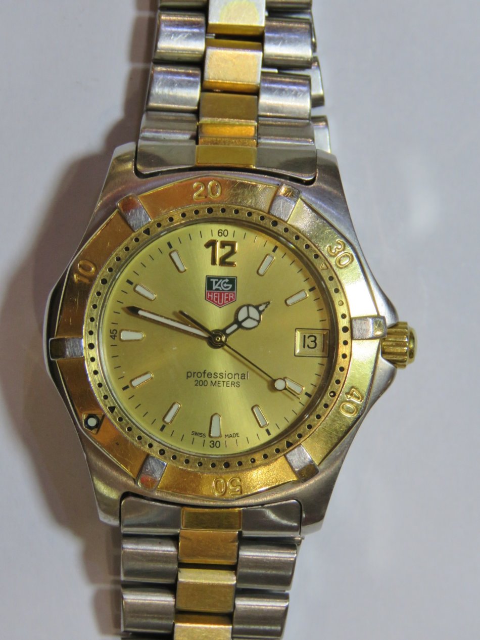 Tag Heuer Professional mens quartz two-tone watch - Very good working condition
