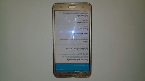  Galaxy J7 16GB - Cracked Screen