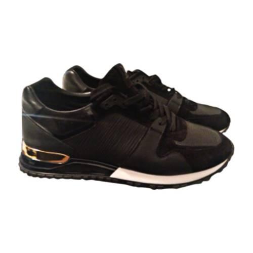 Sneakers Louis Vuitton Runaway Shoes was listed for R1