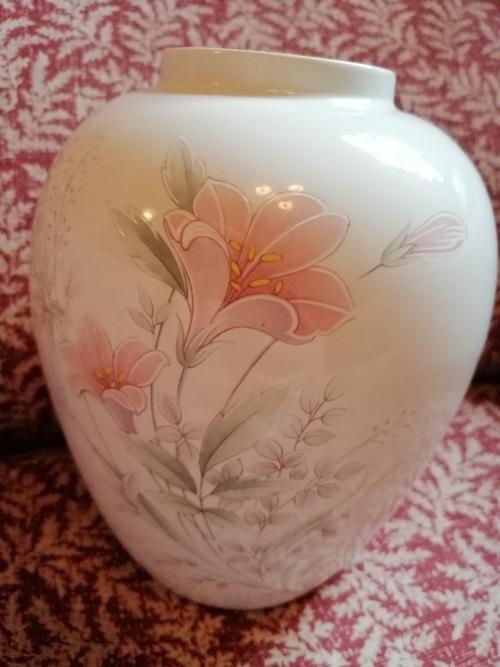 English Porcelain Poole Marlfield For Debenhams Vase Was Listed