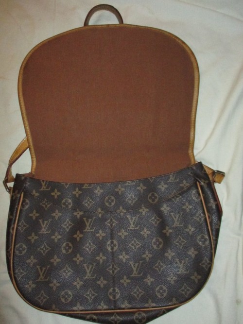 Handbags & Bags - louis Vuitton Handbag was sold for R2,500.00 on 4 Jun at 11:57 by ...