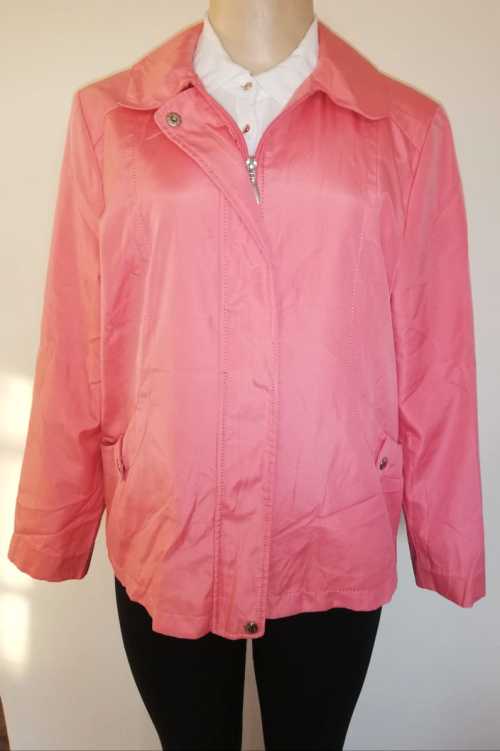 Jackets & Coats - Gorgeous Peach Zip up Jacket was sold for R16.00 on