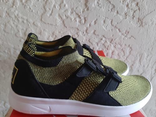 new nike tekkies