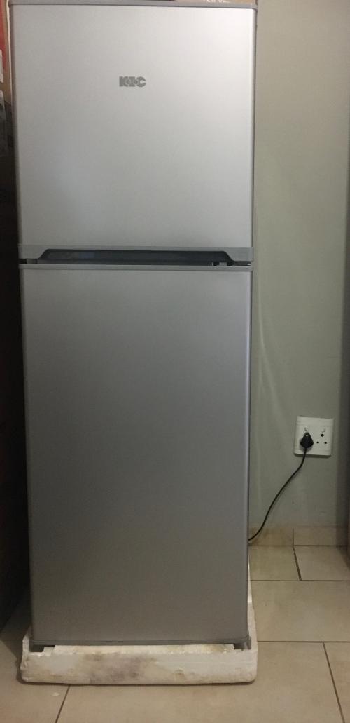 kic upright fridge