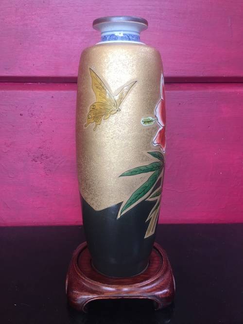 Oriental Porcelain Antique Meiji Ryuzan Japanese Designer Vase on