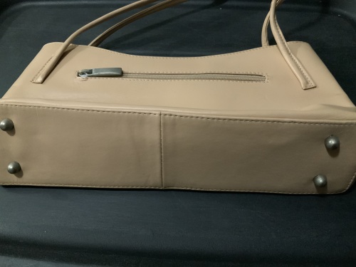 Handbags & Bags - Nude leather handbag Never used for sale in Cape Town (ID:466329605)