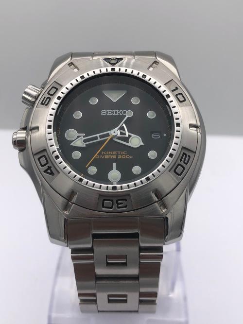 seiko kinetic 200m diver