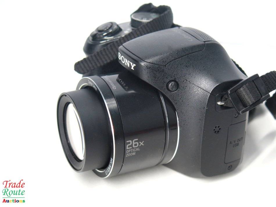 Compact Point & Shoot Sony Cybershot DSCH200 Black 20.1MP 26X