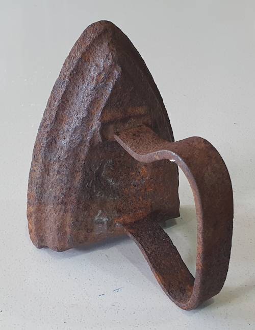 Appliances Vintage cast iron, coal stove clothing Sad Iron as per